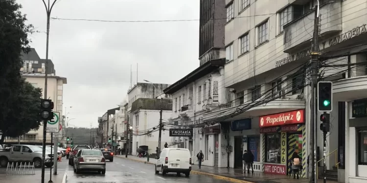 Nuevo servicio de mantención para 95 cruces semaforizados y 36 balizas peatonales en Osorno