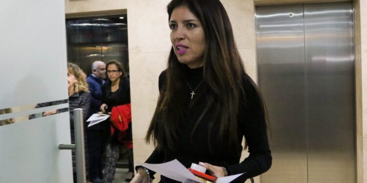 Karen Rojo regresa a Chile tras ser extraditada desde Países Bajos
