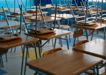 Ministerio de Educación confirma suspensión de clases en nueve regiones por avance del sistema frontal
