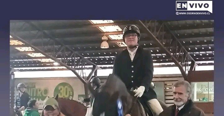El joven jinete especial León Jürgensen Hott obtuvo destacados resultados en el Concurso de Adiestramiento Ecuestre realizado este en el Haras Siracusa de Osorno