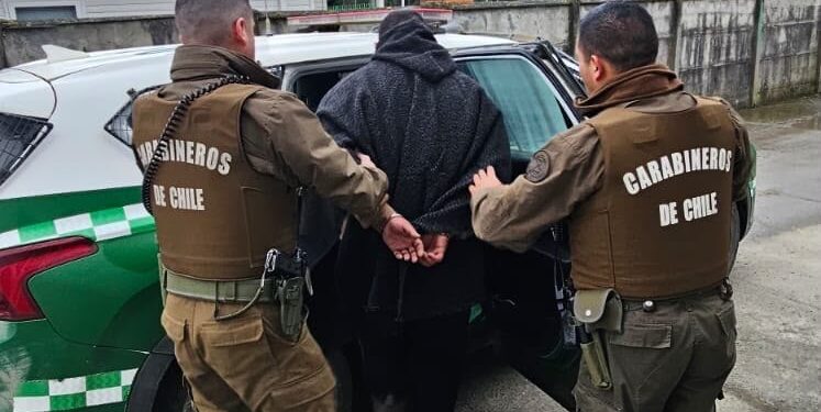 Carabineros detiene a hombre y mujer que mantenían encargo vigente por hurto