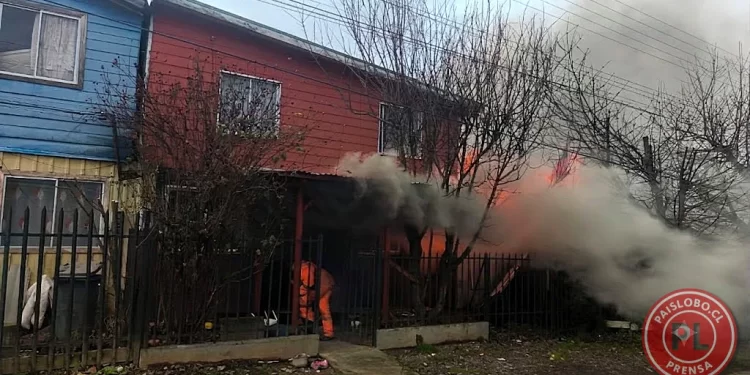 Incendio en Osorno destruye tres viviendas en Rahue Alto