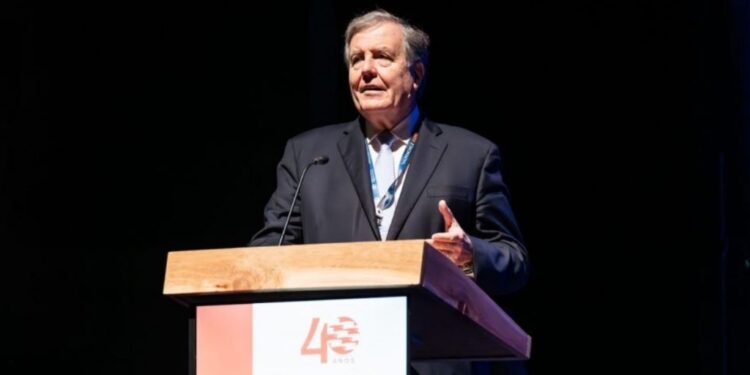 Presidente de SalmonChile por arancel de EE.UU.: “Esto genera inflación, más costos (…) afecta a cientos de pymes proveedoras”