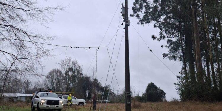 Saesa mantiene despliegue reforzado en provincia de Osorno y del Ranco por frente de mal tiempo