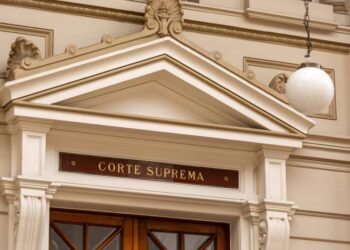 Cadem: 75% evalúa negativamente al Poder Judicial y 83% dice no confiar en él