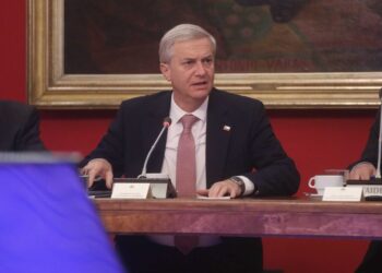 Presidente Kast designa a seis nuevos embajadores de Chile: revisa los países donde asumirán