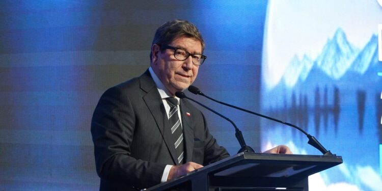 Biministro Mas presenta agenda para acelerar inversión y abrir un nuevo ciclo de crecimiento de la minería chilena