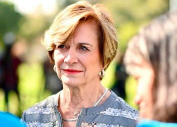 Evelyn Matthei: “Si TVN no transparenta contrato con Porcel TV, debe investigar Fiscalía”