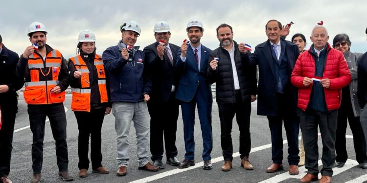 Inauguran primer tramo de doble vía entre El Yale y Calbuco y seremi MOP anuncia trabajo para dar continuidad al proyecto