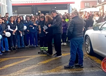 Funcionarios despiden a Edmara Molina en Hospital de Río Bueno tras fatal atropello