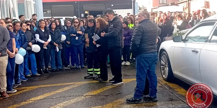 Funcionarios despiden a Edmara Molina en Hospital de Río Bueno tras fatal atropello