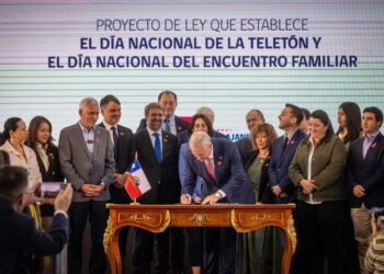 Senado aprueba por unanimidad proyecto que crea el Día Nacional de la Teletón