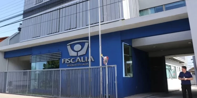 Joven de 19 años fue detenido en Osorno por femicidio frustrado tras golpear y estrangular a su polola