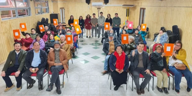 15 familias de San Juan de la Costa reciben sus carpetas de vivienda