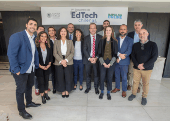 IP Santo Tomás reúne a actores públicos y privados para impulsar la innovación y tecnología educativa en Chile