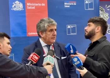 Gobernador Santana impulsa Centro Oncológico Regional de Los Lagos