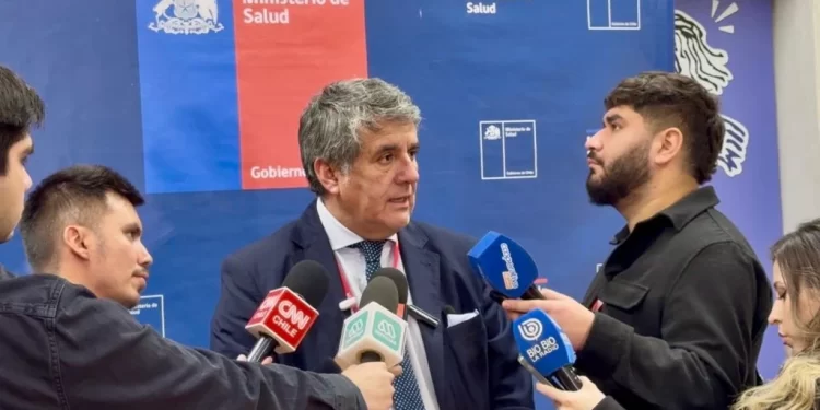 Gobernador Santana impulsa Centro Oncológico Regional de Los Lagos