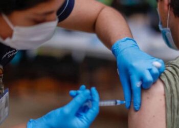 Servicio de Salud Chiloé refuerza vacunación escolar y llama a las familias a proteger a niños, niñas y adolescentes