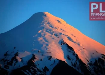 Volcán Osorno: Trágico accidente en la cumbre termina con la vida de un guía turístico
