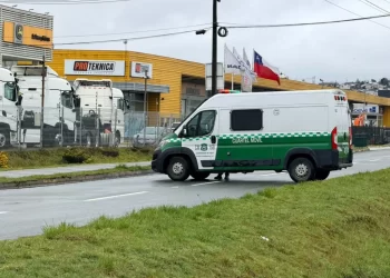 Hombre en riesgo vital tras ser atropellado en la caletera de la Ruta 5 Sur en Puerto Montt