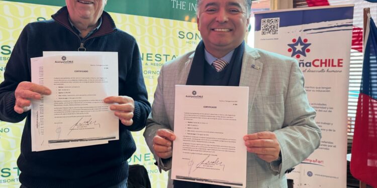 Fundación AcompañaChile y Hotel Sonesta suscriben convenio de colaboración para impulsar iniciativas de apoyo a la comunidad