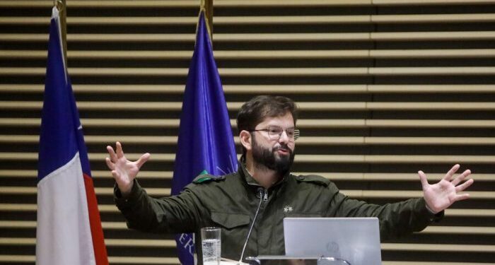 Boric critica al Gobierno de Kast por eliminar jornada patrimonial infantil