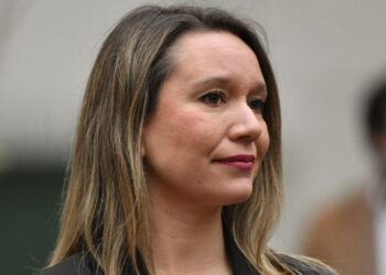 Alcaldesa de Las Condes: “El Estado de Excepción es necesario” pero “se debe limitar y revisar en el Congreso”