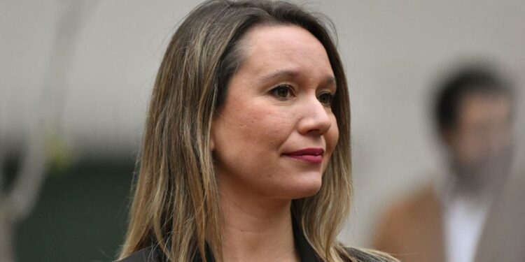 Alcaldesa de Las Condes: “El Estado de Excepción es necesario” pero “se debe limitar y revisar en el Congreso”