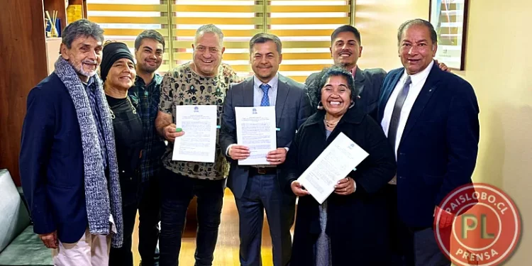 Acuerdo potenciará la artesanía y gastronomía de San Juan de la Costa en Osorno