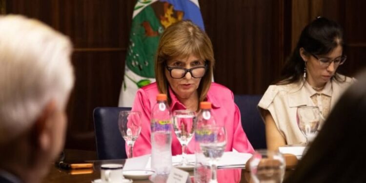 Patricia Bullrich despeja polémica por dichos sobre el Estrecho de Magallanes: “Pertenece en su totalidad” a Chile