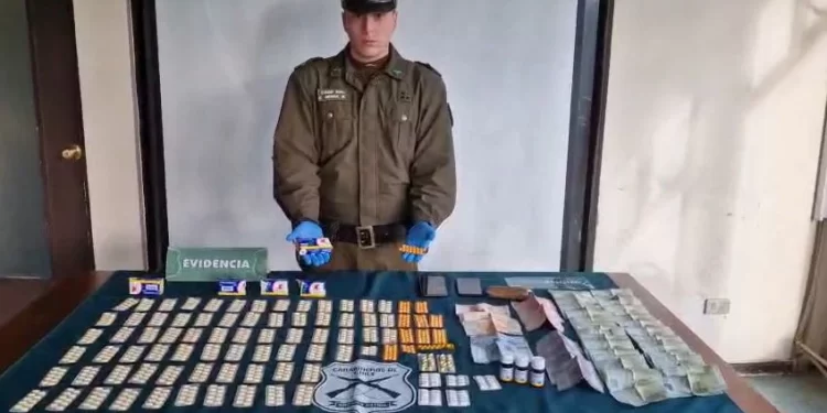 Osorno: Carabineros incauta medicamentos y detiene a dos personas