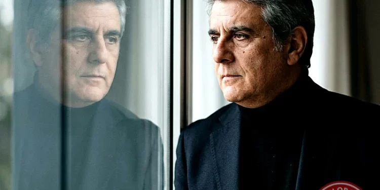 «Nos frena el exceso de centralismo»: La franca reflexión del Gobernador Santana sobre la burocracia regional y su salud