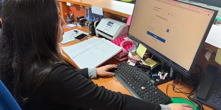 Implementan tramitación 100% online en la Dirección de Obras Municipales de Osorno