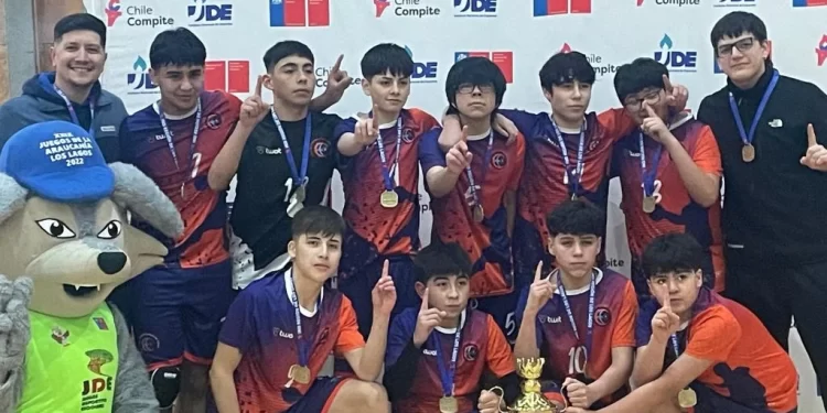Escuela Efraín Campana Silva campeona regional de balonmano Sub-14, clasifica al Nacional Escolar