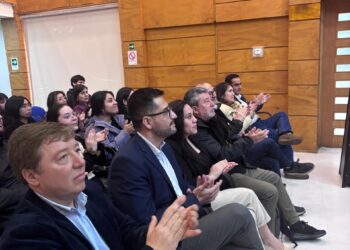 Estudiantes de Administración ULagos reciben herramientas clave de Sercotec