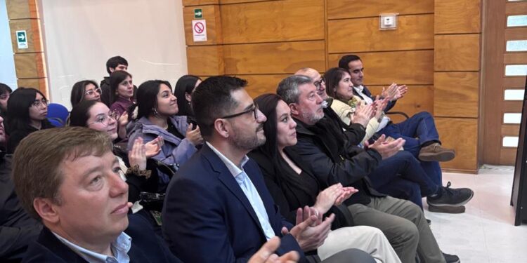 Estudiantes de Administración ULagos reciben herramientas clave de Sercotec