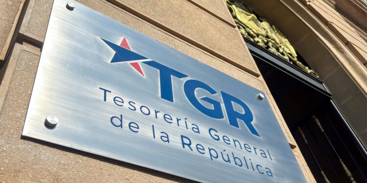Tesorería Regional de Los Lagos anuncia facilidades de pago para deudores CAE, Mipymes y personas naturales bajo la nueva Ley de Reconstrucción