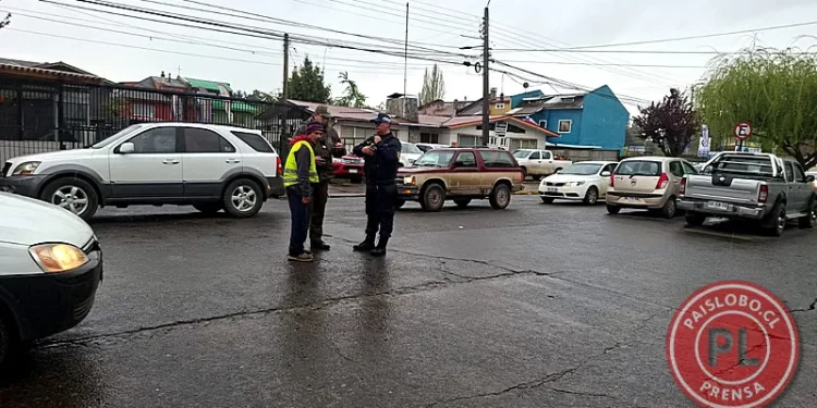Fiscalización en Osorno a acomodadores de autos por retirar partes