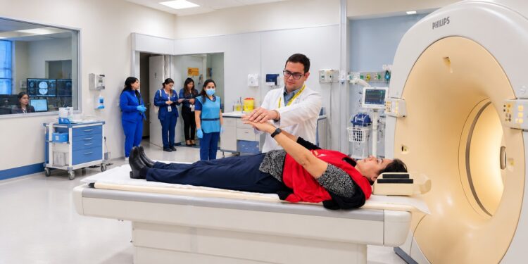 Clínica Alemana Osorno inaugura Unidad de Tratamiento del Ataque Cerebrovascular para fortalecer la atención oportuna de pacientes