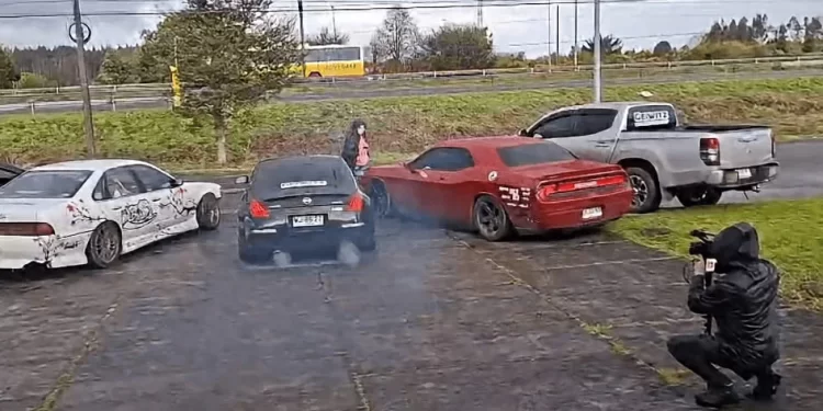 ¡Podrían terminar destruidos! Caen autos modificados para carreras clandestinas