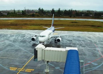 Postergan clave licitación del Aeropuerto Cañal Bajo y se encienden las alarmas en Osorno