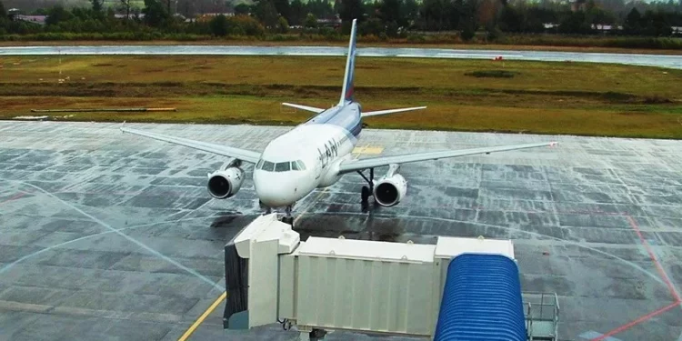 Postergan clave licitación del Aeropuerto Cañal Bajo y se encienden las alarmas en Osorno